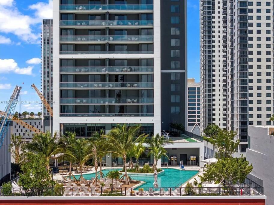 Apartment 601 Residences High Floor 1br Downtown